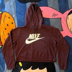 nike burgundy cropped pullover